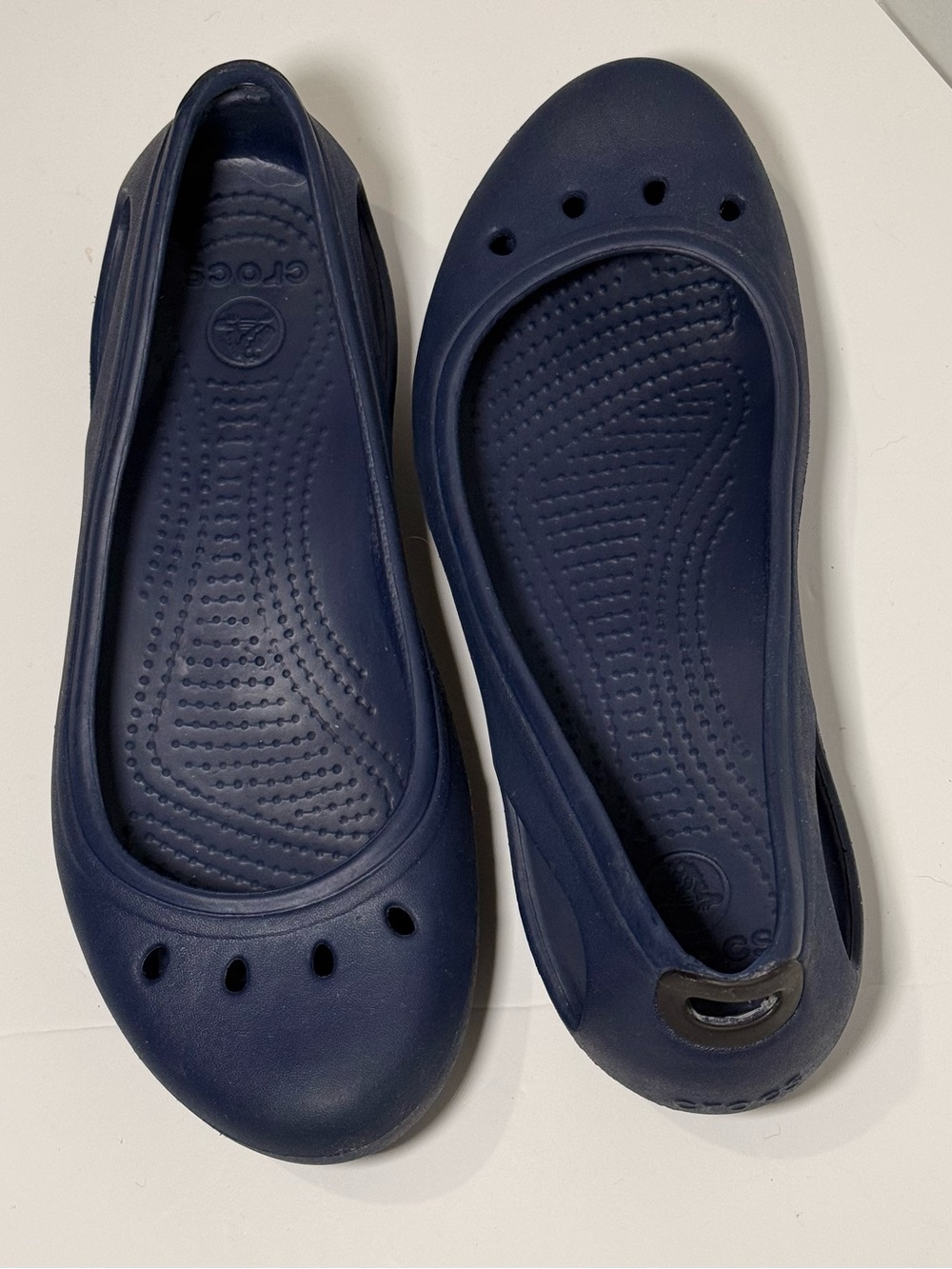 CROCS Navy Blue Molded Ballet Flats size 8M